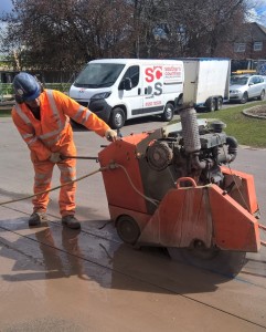 floor-saw-cutting-tarmac-scds